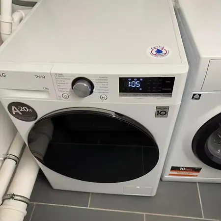 아파트 Modern Flat - Waschmaschine, Fussbodenheizung, Regendusche *